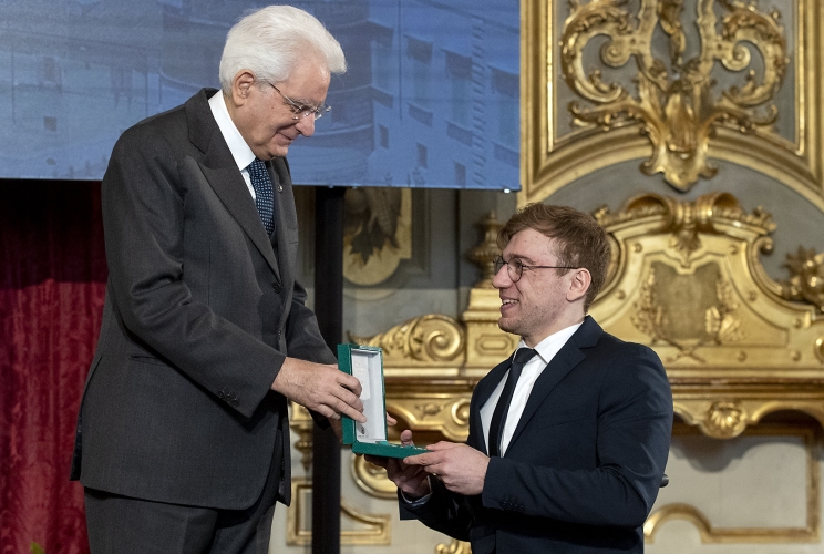 Il Presidente Sergio Mattarella conferisce "motu proprio" l'onorificenza di Cavaliere dell'Ordine al Merito della Repubblica Italiana a Pompeo Barbieri
