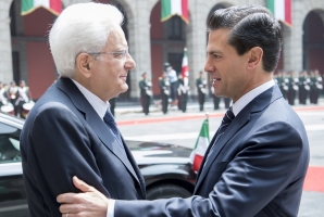 Il Presidente della Repubblica Italiana, Sergio Mattarella, accolto dal Presidente degli Stati Uniti Messicani