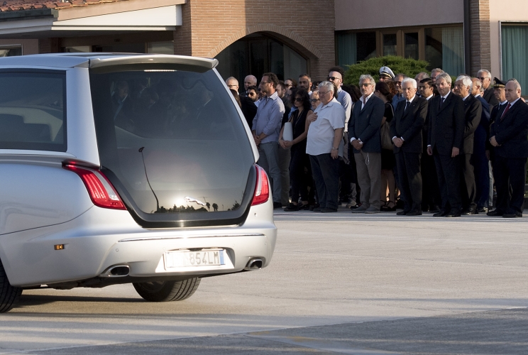 Il Presidente della Repubblica Sergio Mattarella con i familiari dei Caduti 
