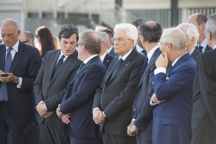 Il Presidente Sergio Mattarella rende omaggio alle vittime italiane dell'attentato a Nizza
