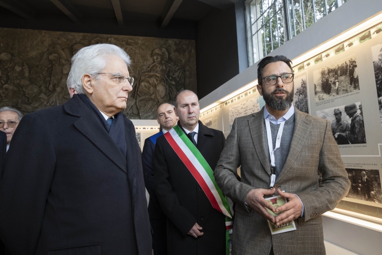 Il Presidente della Repubblica Sergio Mattarella,visita il Museo della Resistenza di Sant’Anna di Stazzema, in occasione della cerimonia per il cinquantesimo anniversario del conferimento della medaglia d’oro al valor militare al Comune di Stazzema
