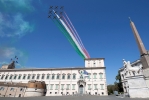 25 aprile: Le Frecce Tricolori sorvolano il Quirinale