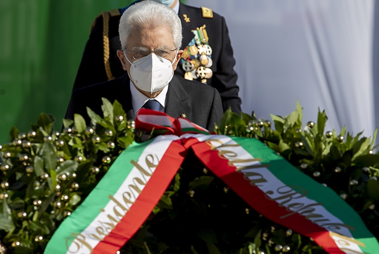 Il Presidente della Repubblica Sergio Mattarella in occasione della deposizione di una corona d’alloro all’Altare della Patria, nella ricorrenza della Festa Nazionale della Repubblica