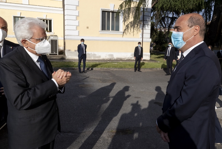 Il Presidente della Repubblica Sergio Mattarella all’Ospedale Spallanzani accolto dal Presidente della Regione Lazio Nicola Zingaretti, in occasione del concerto di celebrazione della Repubblica e di ringraziamento al personale del Servizio sanitario