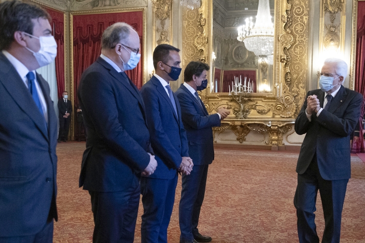 Il Presidente della Repubblica Sergio Mattarella con il Presidente del Consiglio dei Ministri ed altri membri del Governo, in occasione del prossimo Consiglio Europeo
