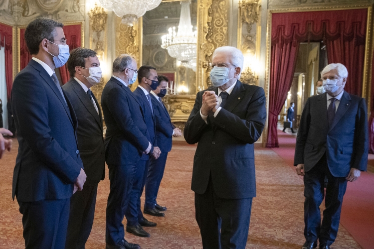 Il Presidente della Repubblica Sergio Mattarella con il Presidente del Consiglio dei Ministri ed altri membri del Governo, in occasione del prossimo Consiglio Europeo
