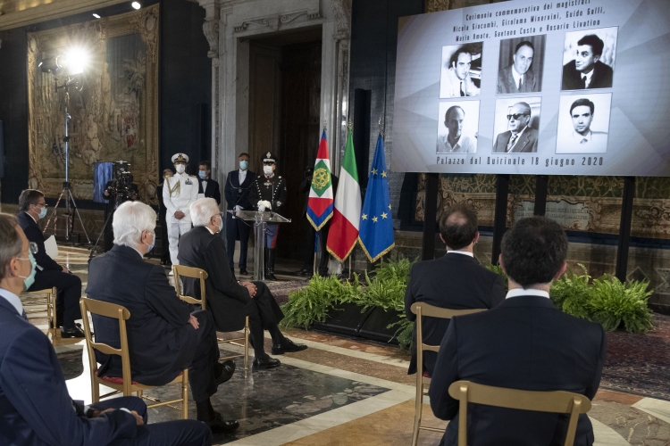 Il Presidente della Repubblica Sergio Mattarella in occasione della cerimonia commemorativa del quarantesimo anniversario dell’uccisione di Nicola Giacumbi, Girolamo Minervini, Guido Galli, Mario Amato e Gaetano Costa e del trentennale dell’omicidio di Rosario Livatino
