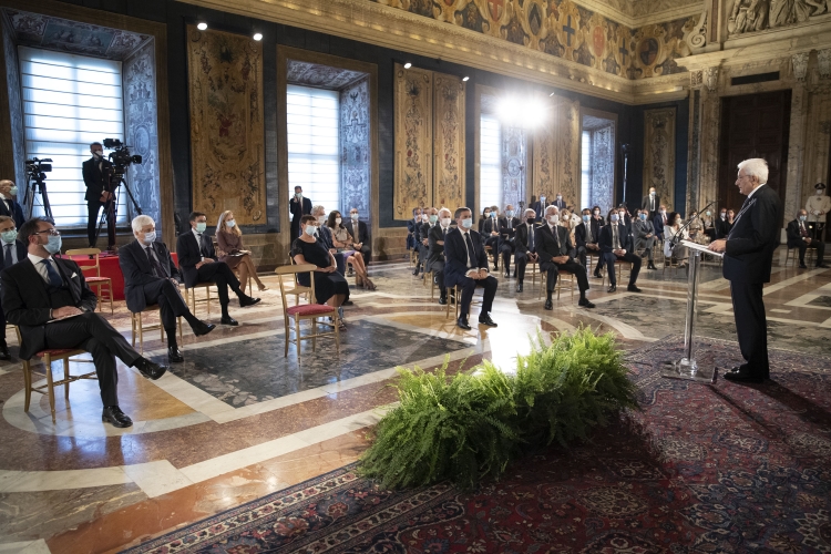 Il Presidente della Repubblica Sergio Mattarella durante il suo inetrvento alla cerimonia commemorativa del quarantesimo anniversario dell’uccisione di Nicola Giacumbi, Girolamo Minervini, Guido Galli, Mario Amato e Gaetano Costa e del trentennale dell’omicidio di Rosario Livatino
