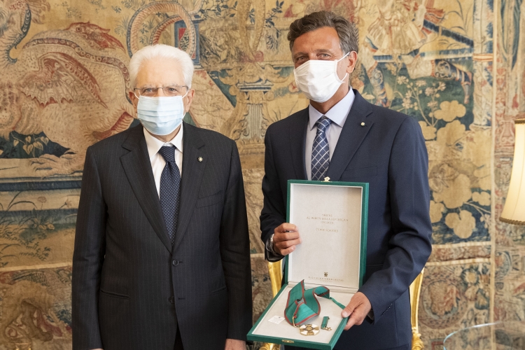 Il Presidente della Repubblica Sergio Mattarella incontra il Comandante Gennaro Arma per la consegna dell'onorificenza di Commendatore al Merito della Repubblica Italiana
