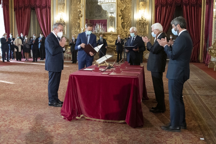 Il Presidente Sergio Mattarella in occasione della cerimonia di giuramento del nuovo Giudice della Corte Costituzionale, Avv. Angelo Buscema

