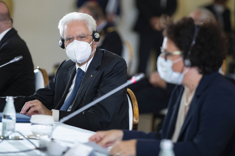 Il Presidente Sergio Mattarella e il Presidente della Repubblica Federale di Germania Frank-Walter Steinmeier incontrano una rappresentanza di Sindaci di Comuni italiani e tedeschi gemellati
