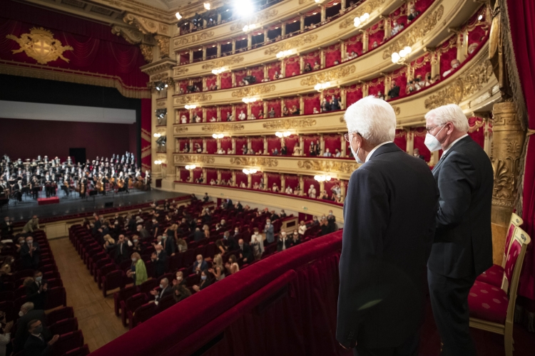 Il Presidente Sergio Mattarella e il Presidente della Repubblica Federale di Germania Frank-Walter Steinmeier al Teatro alla Scala per il concerto diretto dal Maestro Riccardo Chailly,Sinfonia n.9 in re minore op. 125 di Ludwing van Beethoven.
