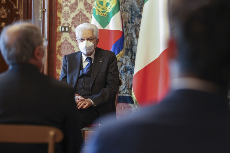 Il Presidente Sergio Mattarella incontra Don Dante CARRARO, Direttore della Ong-Onlus Medici con l’Africa Cuamm,con una delegazione. 
