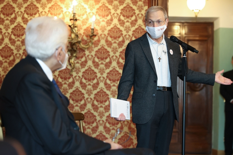 Il Presidente Sergio Mattarella incontra Don Dante CARRARO, Direttore della Ong-Onlus Medici con l’Africa Cuamm,con una delegazione