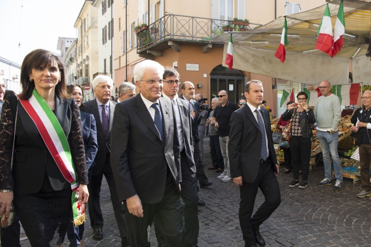 Il Presidente Sergio Mattarella al suo arrivo a Vercelli con il Sindaco Maura Forte