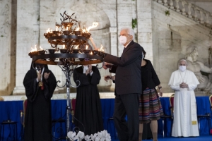 Il Presidente della Repubblica alla cerimonia conclusiva dell’incontro internazionale di preghiera per la pace tra le grandi religioni mondiali dal titolo “Nessuno si salva da solo – pace e fraternità”