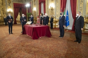 Il Presidente Sergio Mattarella in occasione della cerimonia di giuramento del nuovo Giudice della Corte Costituzionale, Maria Rosaria San Giorgio 

