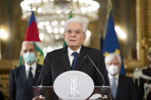Il Presidente Sergio Mattarella durante le dichiarazioni alla stampa al termine delle consultazioni