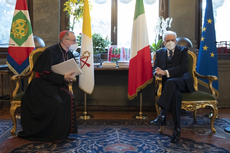 Il Presidente Sergio Mattarella con S.Em. Rev.ma il Cardinale Pietro Parolin Segretario di Stato, in occasione della ricorrenza della firma dei Patti Lateranensi e dell’Accordo di Revisione del Concordato
