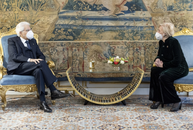 Il Presidente Sergio Mattarella nel corso dell'incontro con la Dott.ssa Rosa Oliva
