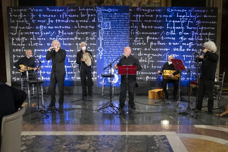 Il Gruppo Al Qantarah durante la cerimonia di celebrazione del “Dantedì”
