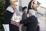 Il Presidente Mattarella depone una corona d’alloro all'Altare della Patria in occasione delle celebrazioni del 76° anniversario della Liberazione