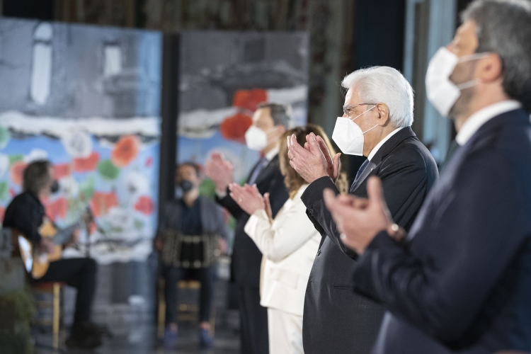 Il Presidente Mattarella e la alte cariche dello Stato in occasione della celebrazione del 76° Anniversario della Liberazione al Quirinale