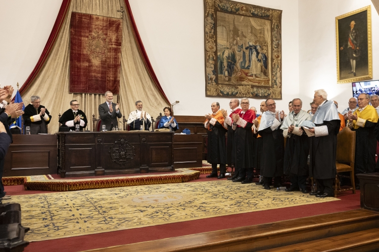 Il Presidente della Repubblica Sergio Mattarella in occasione della cerimonia di consegna dell’onorificenza accademica di Dottore Honoris Causa conferita dall’Università di Salamanca

