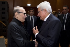 Il Presidente della Repubblica Sergio Mattarella con il Maestro Ennio Morricone