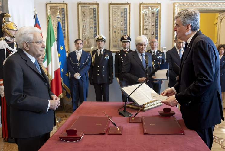 Il Presidente Sergio Mattarella in occasione della cerimonia di giuramento del nuovo Ministro del Turismo Gianmarico Mazzi