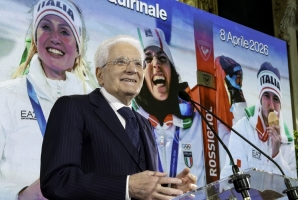 Il Presidetnte Sergio Mattarella rivolge il suo indirizzo di saluto in occasione della cerimonia di restituzione della Bandiera da parte degli atleti italiani di ritorno dai Giochi 
Olimpici e Paralimpici di Milano-Cortina 2026