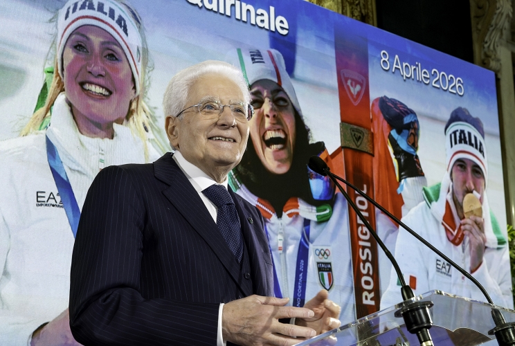 Il Presidetnte Sergio Mattarella rivolge il suo indirizzo di saluto in occasione della cerimonia di restituzione della Bandiera da parte degli atleti italiani di ritorno dai Giochi 
Olimpici e Paralimpici di Milano-Cortina 2026