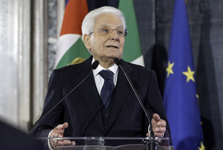 Il Presidetnte Sergio Mattarella rivolge il suo indirizzo di saluto in occasione della cerimonia di restituzione della Bandiera da parte degli atleti italiani di ritorno dai Giochi 
Olimpici e Paralimpici di Milano-Cortina 2026