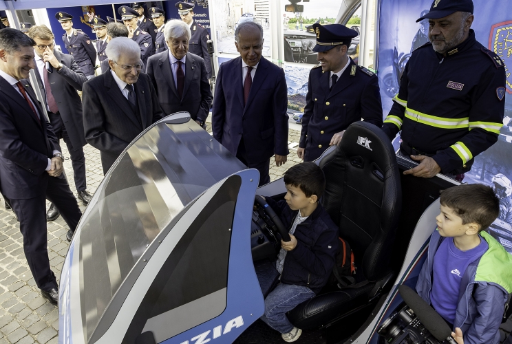 Il Presidente Sergio Mattarella visita lo Spazio della Legalità della Polizia di Stato, in occasione del 174° anniversario della fondazione