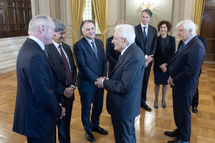 Il Presidente Sergio Mattarella incontra i vincitori dei Premi Leonardo per l’anno 2026 e con gli studenti vincitori dei Premi di Laurea
