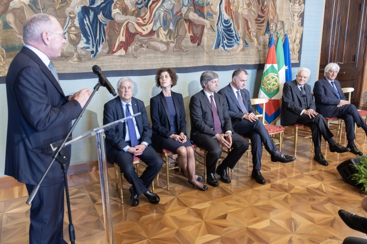 Il Presidente Sergio Mattarella incontra i vincitori dei Premi Leonardo per l’anno 2026 e con gli studenti vincitori dei Premi di Laurea
