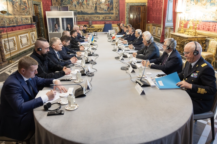 Il Presidente della Repubblica Sergio Mattarella incontra il Presidente d’Ucraina, S.E. il Signor Volodymyr Zelenskyy
