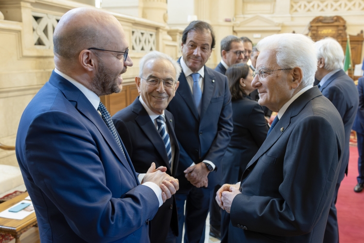 Il Presidente Sergio Mattarella con Lorenzo Fontana, Presidente della Camera dei deputati, Giovanni Amoroso, Presidente della Corte costituzionale e con Maurizio Leo, Vice Ministro dell’Economia e delle Finanze-Rappresentante del Governo ,in occasione della cerimonia di inaugurazione dell’Anno Giudiziario Tributario 2026

