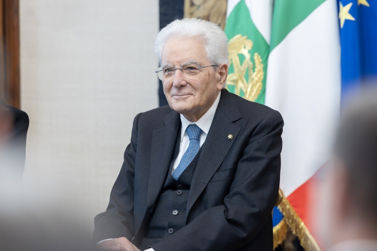 Il Presidente Sergio Mattarella in occasione dell'incontro con una delegazione dei Presidenti degli Enti di Ricerca 
