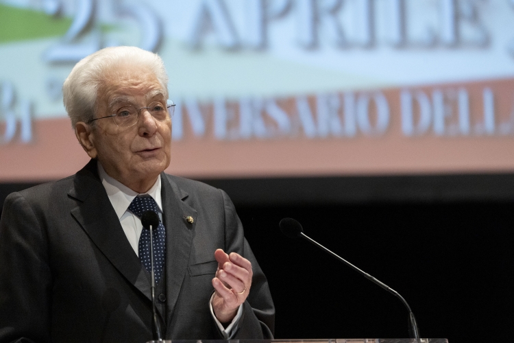 Il Presidente della Repubblica Sergio Mattarella al Teatro Feronia di San Severino Marche, in occasione dell’81° Anniversario della Liberazione 
