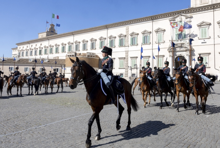 Cambio della Guardia d’Onore, in forma solenne, in occasione del 165° anniversario della fondazione dell’Esercito italiano, all presenza del Presidente della Repubblica Sergio Mattarella