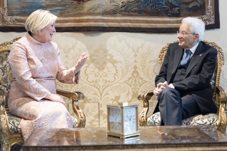Il Presidente della Repubblica Sergio Mattarella con S.E. la Signora Halla Tómasdóttir, Presidente della Repubblica di Islanda
