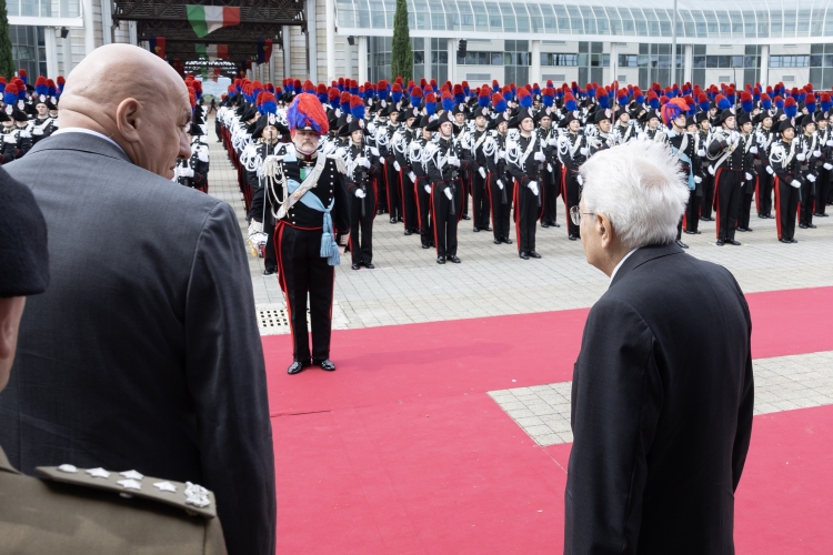 Il Presidente Mattarella in occasione del giuramento del 15° corso triennale degli Allievi Marescialli dei Carabinieri