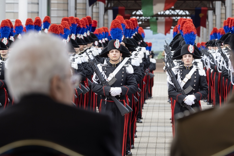 Il Presidente Mattarella in occasione del giuramento del 15° corso triennale degli Allievi Marescialli dei Carabinieri