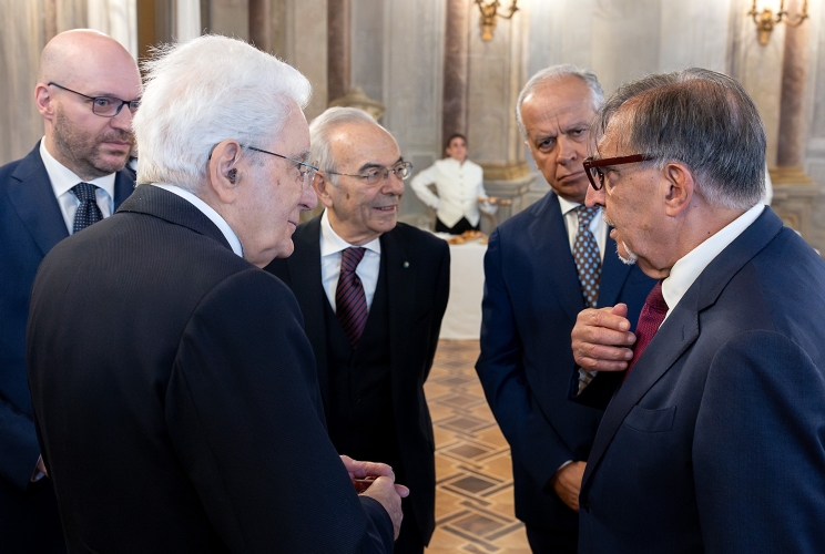  Il Presidente Sergio Mattarella con il Presidente della Camera Lorenzo Fontana, il Presidente della Corte Costituzionale Giovanni Amoroso, il Miinistro degli Interni Matteo Piantedosi e il Presidente del Senato Ignazio La Russa, in occasione della cerimonia di celebrazione del Giorno in Memoria dedicato alle vittime del terrorismo