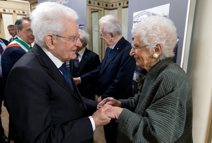 Il Presidente Sergio Mattarella con Liliana Segre, alla cerimonia in occasione dell'80° anniversario del concerto di riapertura della Scala ricostruita