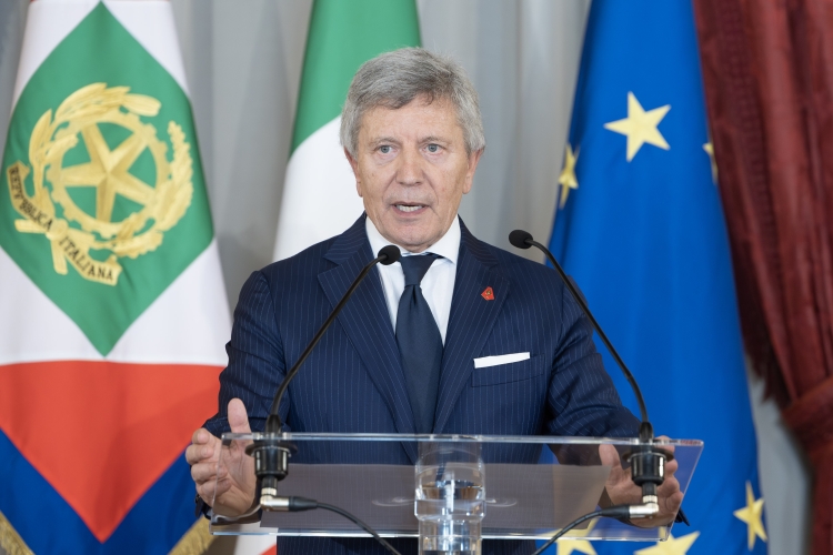 Il saluto di Ezio Maria Simonelli, Presidente della Lega Serie A, in occasione dell'incontro con le squadre finaliste della Coppa Italia di calcio Frecciarossa Lazio-Inter
