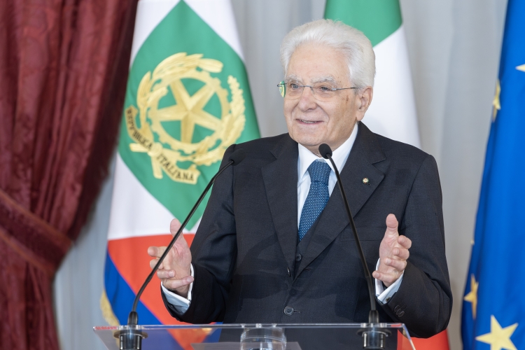 Il Presidente della Repubblica Sergio Mattarella in occasione dell'incontro con le squadre finaliste della Coppa Italia di calcio Frecciarossa Lazio-Inter  
