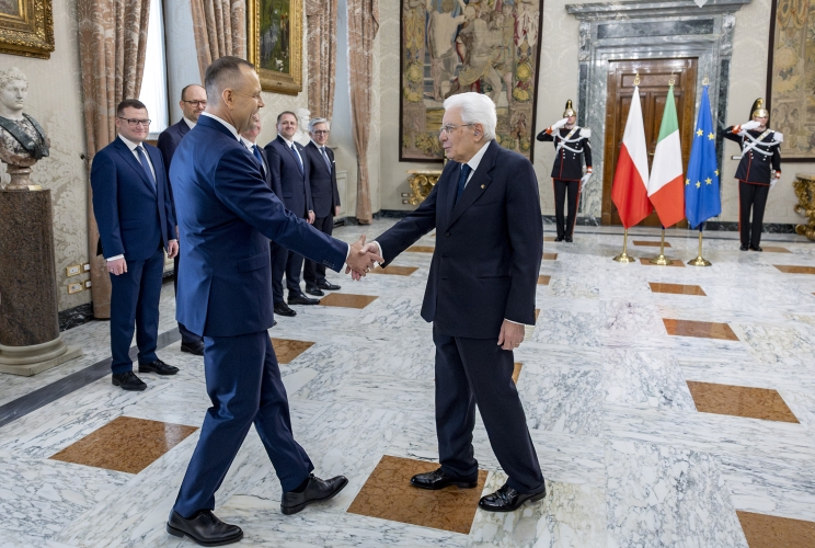 Il Presidente Sergio Mattarella accoglie Karol Nawrocki, Presidente della Repubblica di Polonia