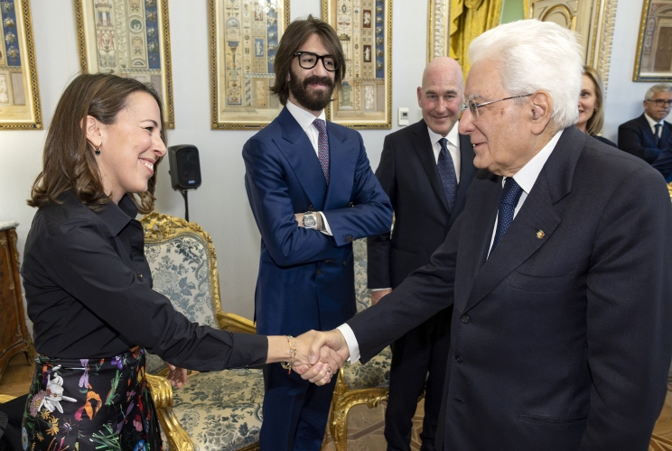 Il Presidente Sergio Mattarella con Agnese Pini, Direttrice quotidiani gruppo Monrif, in occasione del 70° anniversario de "Il Giorno"